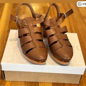 Pilcro Brown Leather Mules